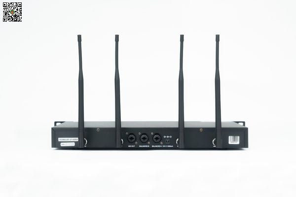 _dsc0968-1_copy_13d377f41e00403aad1e9055ed46b2c7_grande